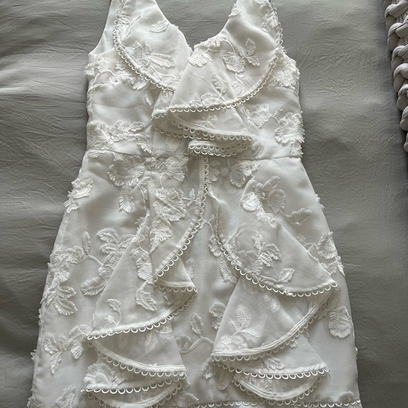 Keepsake Elegant White Ruffle Dress - Picture 4 of 6